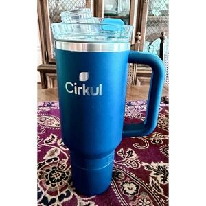 Cirkul 40 oz Stainless Steel Tumblers Pair Set of 2 Navy Blue & Spring Green EUC